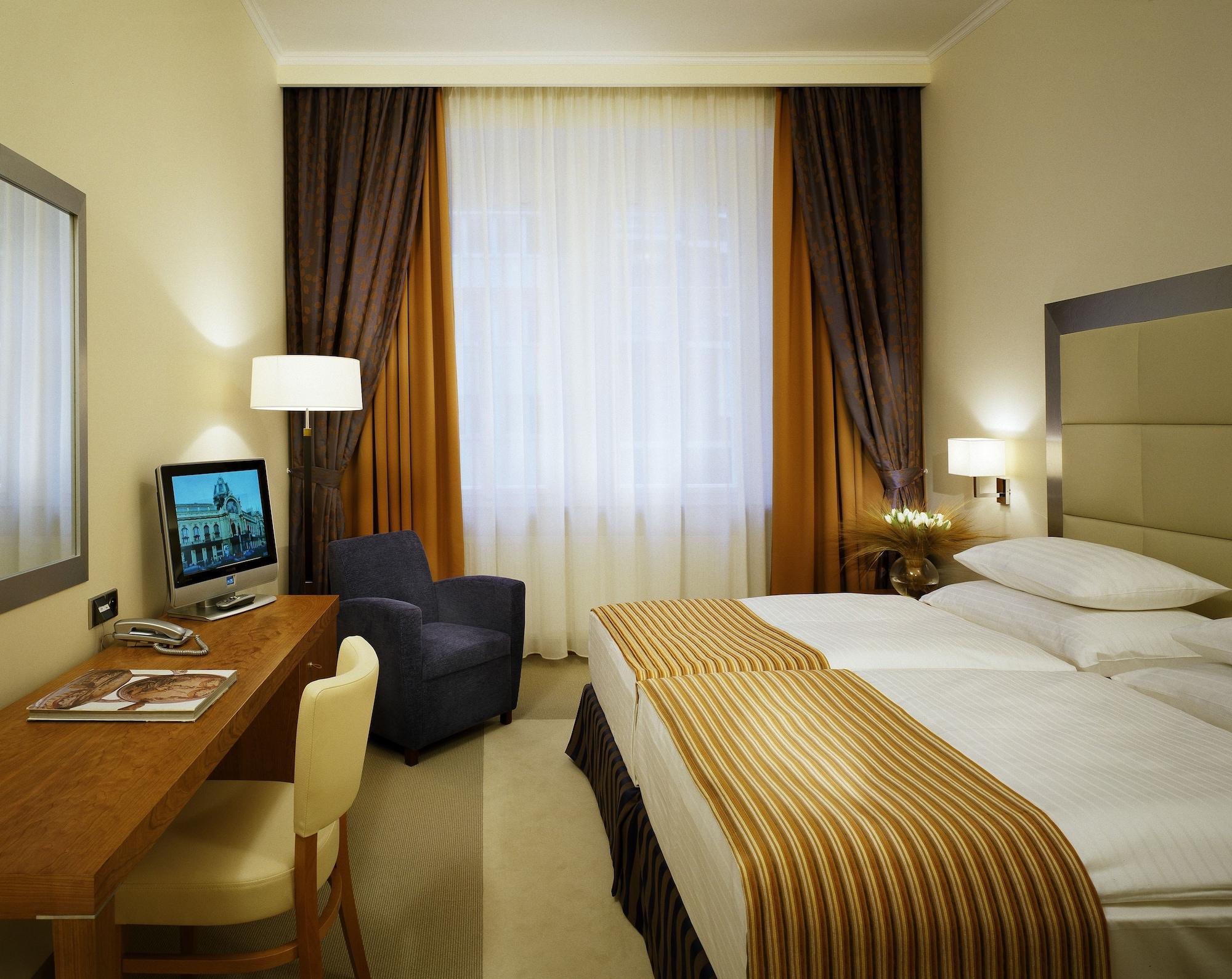 Design Merrion Hotel Praga Exterior foto